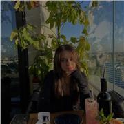 Étudiante passionnée donne cours d’anglais au Mans ou en ligne, avec méthodes personnalisées !